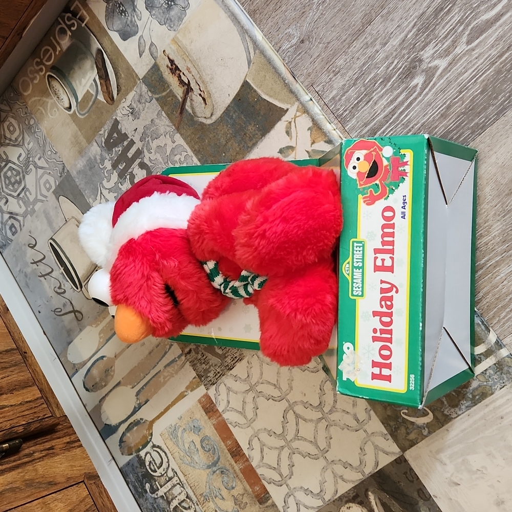 Sesame Street  Holiday Elmo in box. - Picture 5 of 6